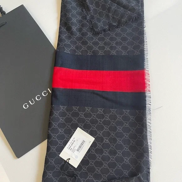 GUCCI GG WEB STOLE - Picture 8 of 10